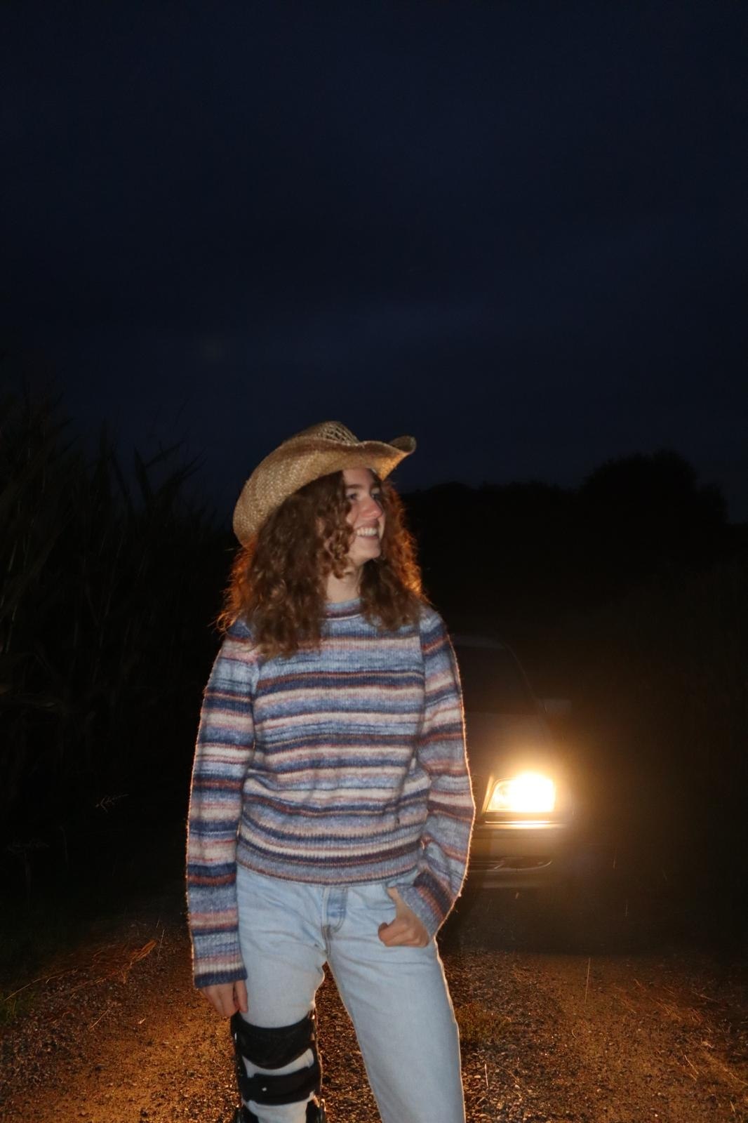 Amy Cowboy Portrait bei Nacht